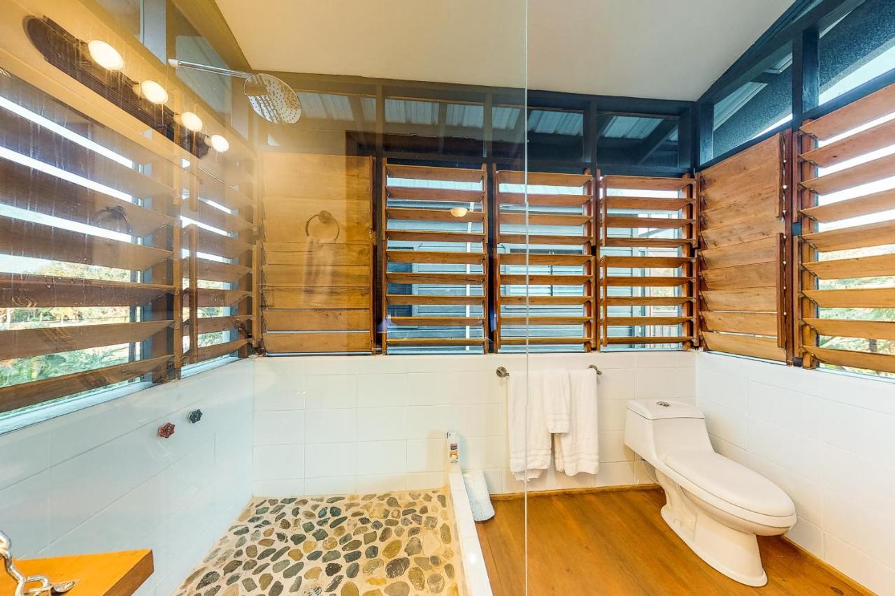 Inn The Trees Cabanas Placencia Ngoại thất bức ảnh