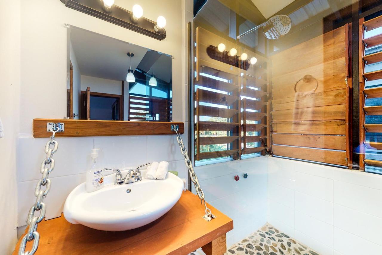 Inn The Trees Cabanas Placencia Ngoại thất bức ảnh